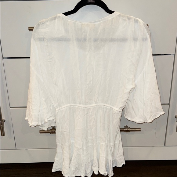 Meshki White Ruffle Blouse - Picture 2 of 2